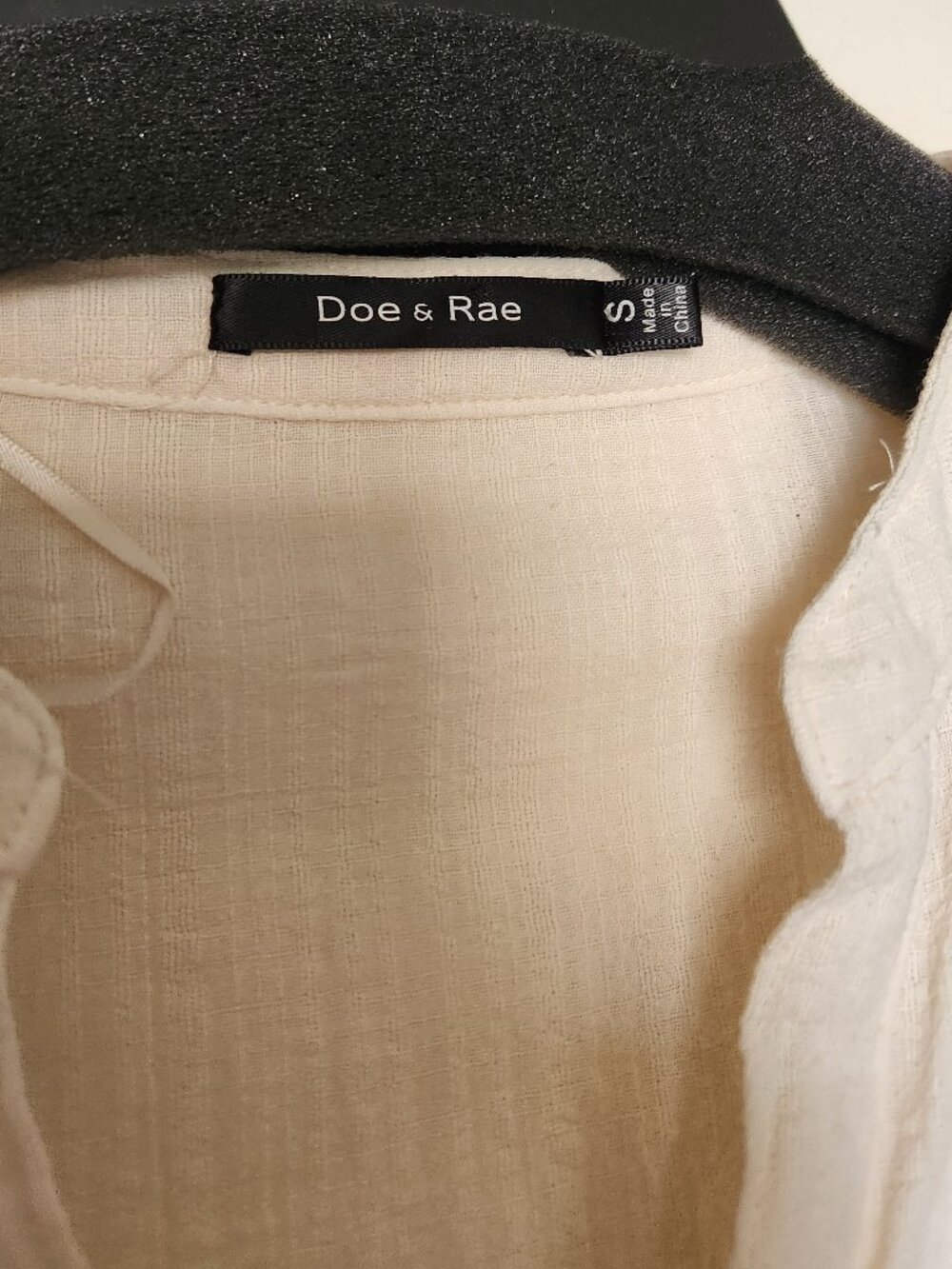 Doe & Rae Cream Blouse - Picture 2 of 4
